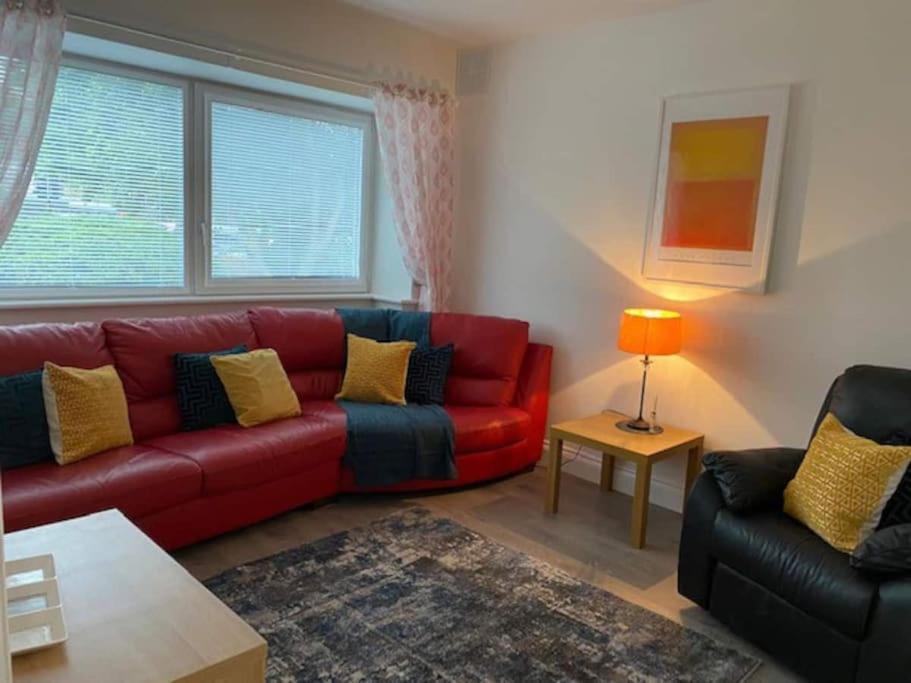 Location, Location - Modern 2 Bed Apt In キラーニー エクステリア 写真